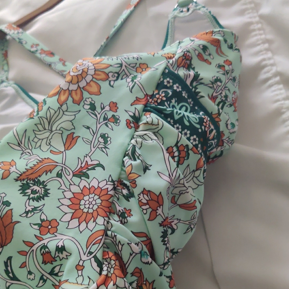 Floral Tankini Swimsuit Set - Picture 4 of 6